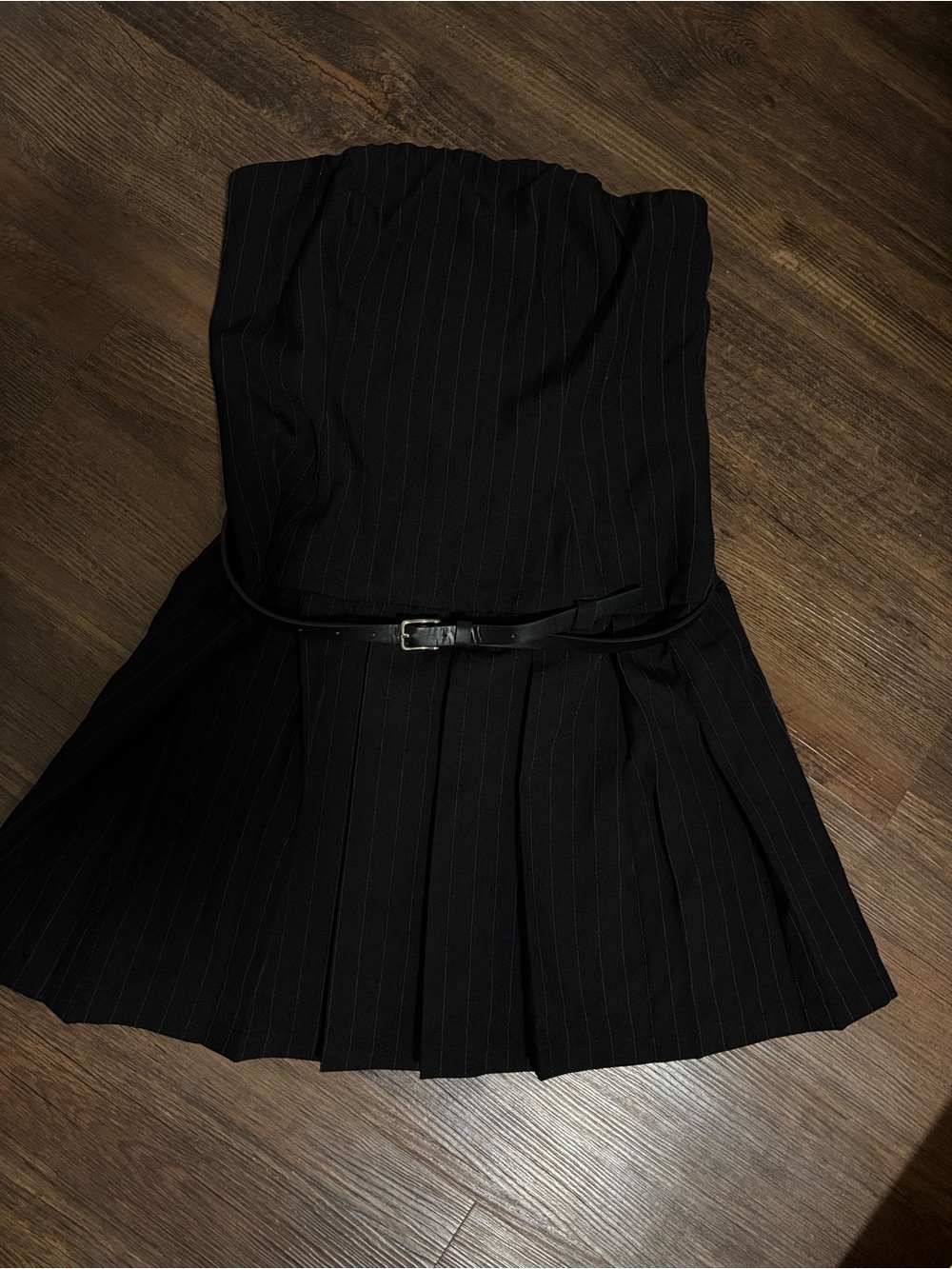 Black Pinstripe Drop Waist Mini Dress – Size M 🎱
